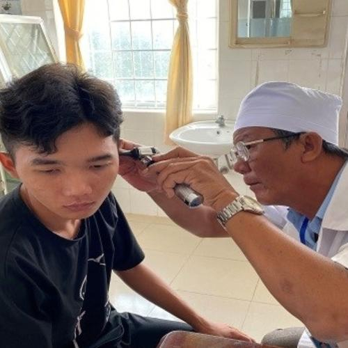 Người Dân Trên Đảo Tiếp Tục Được Hỗ Trợ Bảo Hiểm Y Tế
